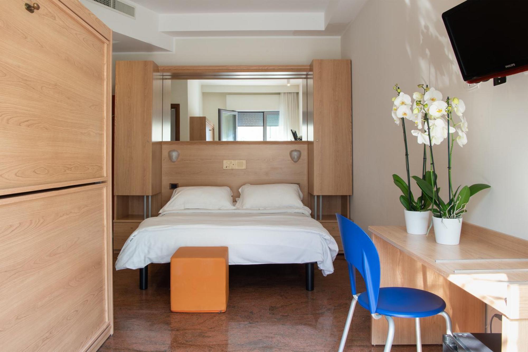 Hotel Mediterraneo