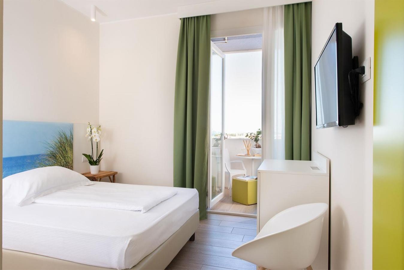 Mediterraneo Hotel 4*