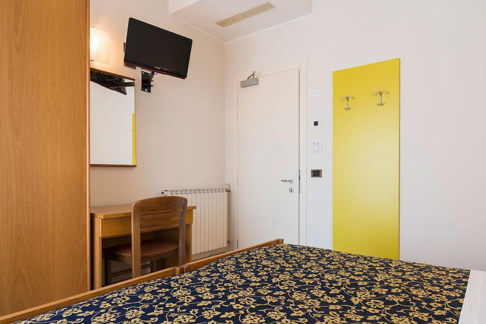 Hotel Mediterraneo