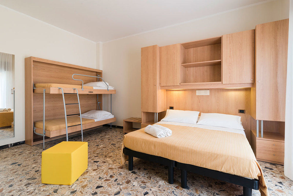 Hotel Mediterraneo 4*