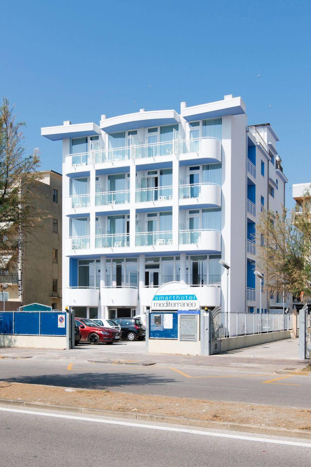 Mediterraneo Hotel 4*